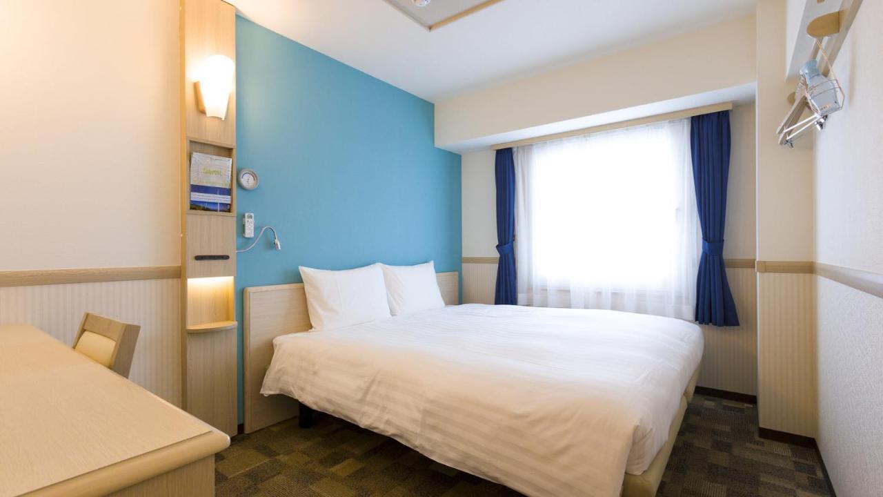 Toyoko Inn Ebina Eki Higashi Guchi Habitación foto
