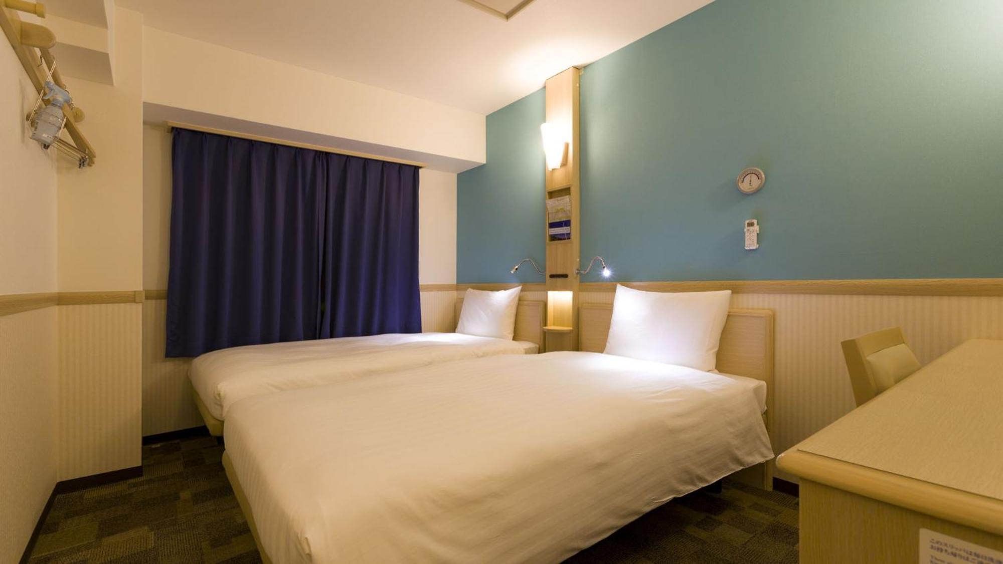 Toyoko Inn Ebina Eki Higashi Guchi Habitación foto